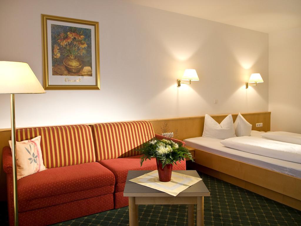 Hotel Auderer อิมสท์ ภายนอก รูปภาพ