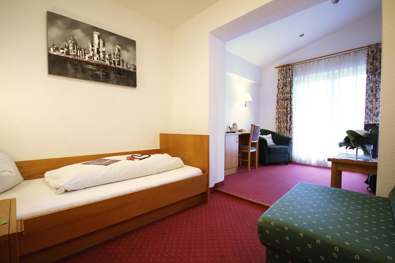 Hotel Auderer อิมสท์ ภายนอก รูปภาพ